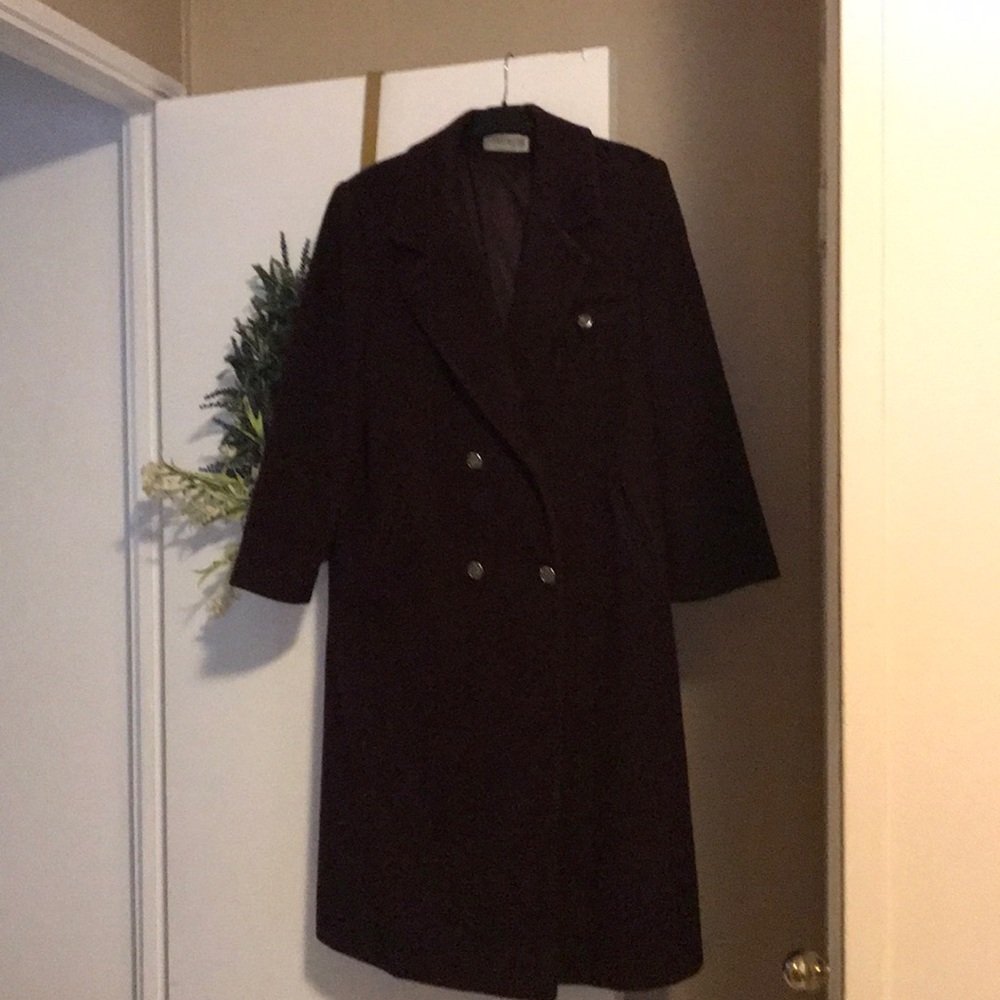 Double breasted wool coat maroon